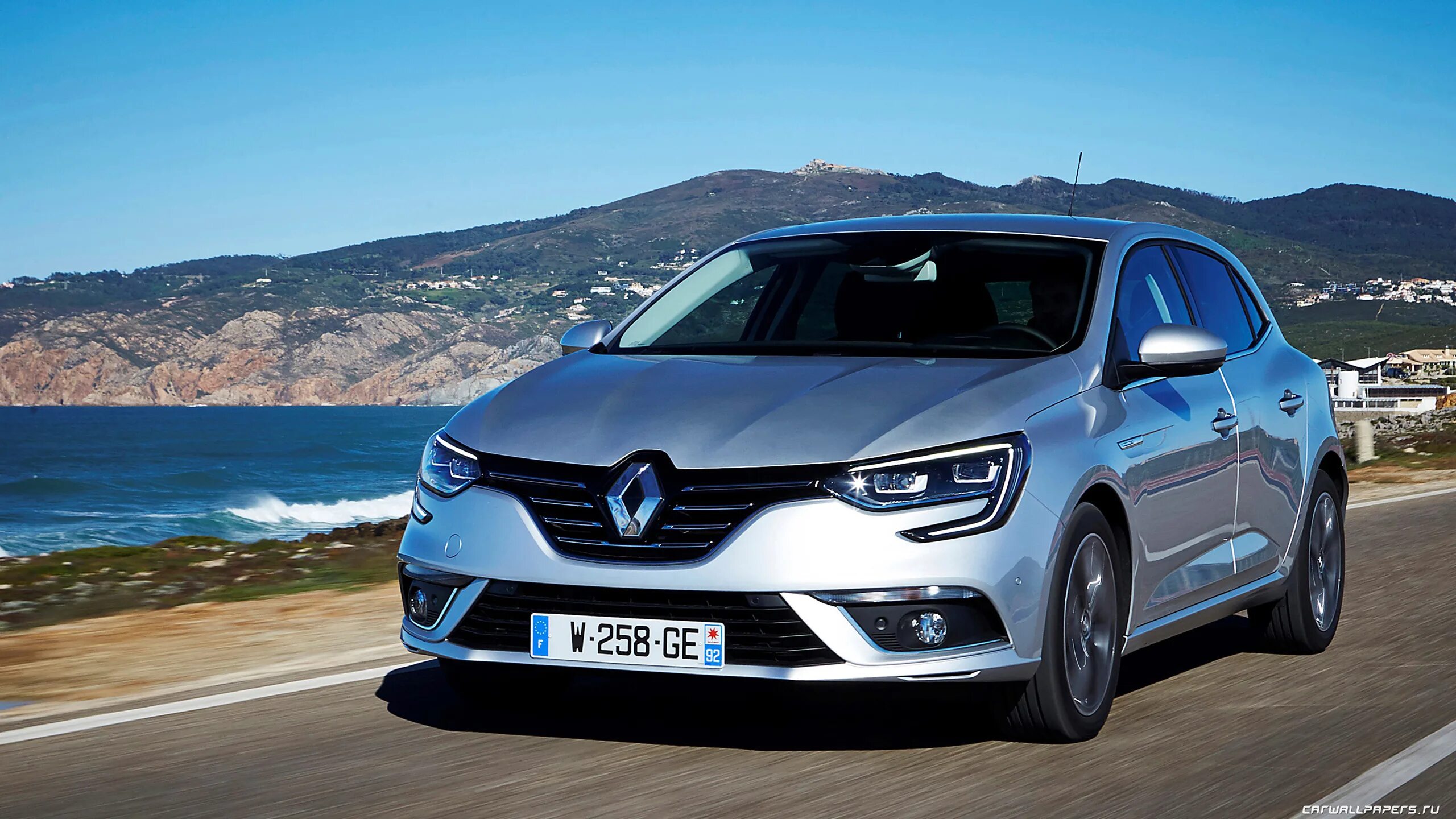 Скорости машины рено. Renault Megane 4 2016. Рено Меган новый. Renault Меган новый. Рено 2016.