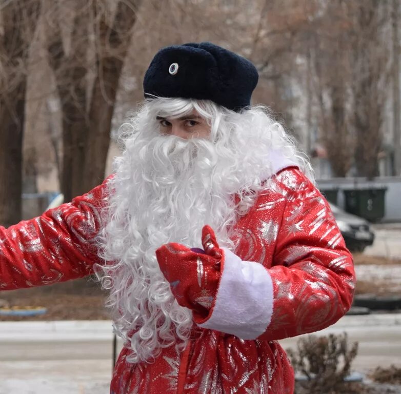 Уличная борьба дед мороз. Дед Мороз в погонах. Военный дедушка Мороз. Дед Мороз солдат. Дед Мороз в папахе.