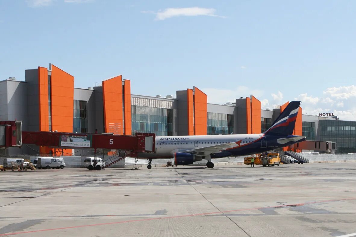 Шереметьево терминал е. Шереметьево е. Москва аэропорт Шереметьево терминал e. Шереметьево терминал е фото. Стоянки для воздушных судов терминал е Шереметьево.
