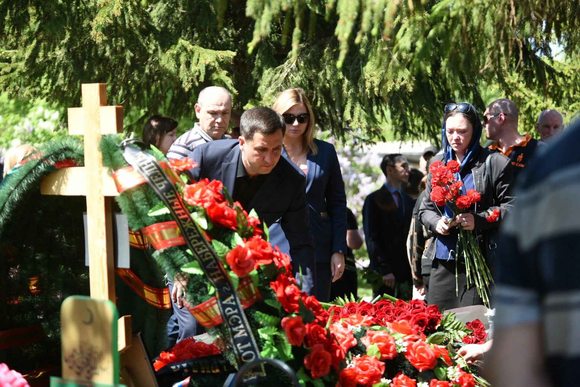 Набережные Челны похороны погибших. Могилы погибших на Украине.