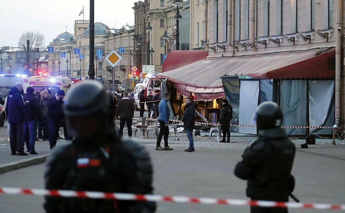 Что творится в питере. Взрыв в кафе в Санкт-Петербурге. Взрыв в кафе СПБ. Теракт в Санкт Петербурге в кафе 2023.