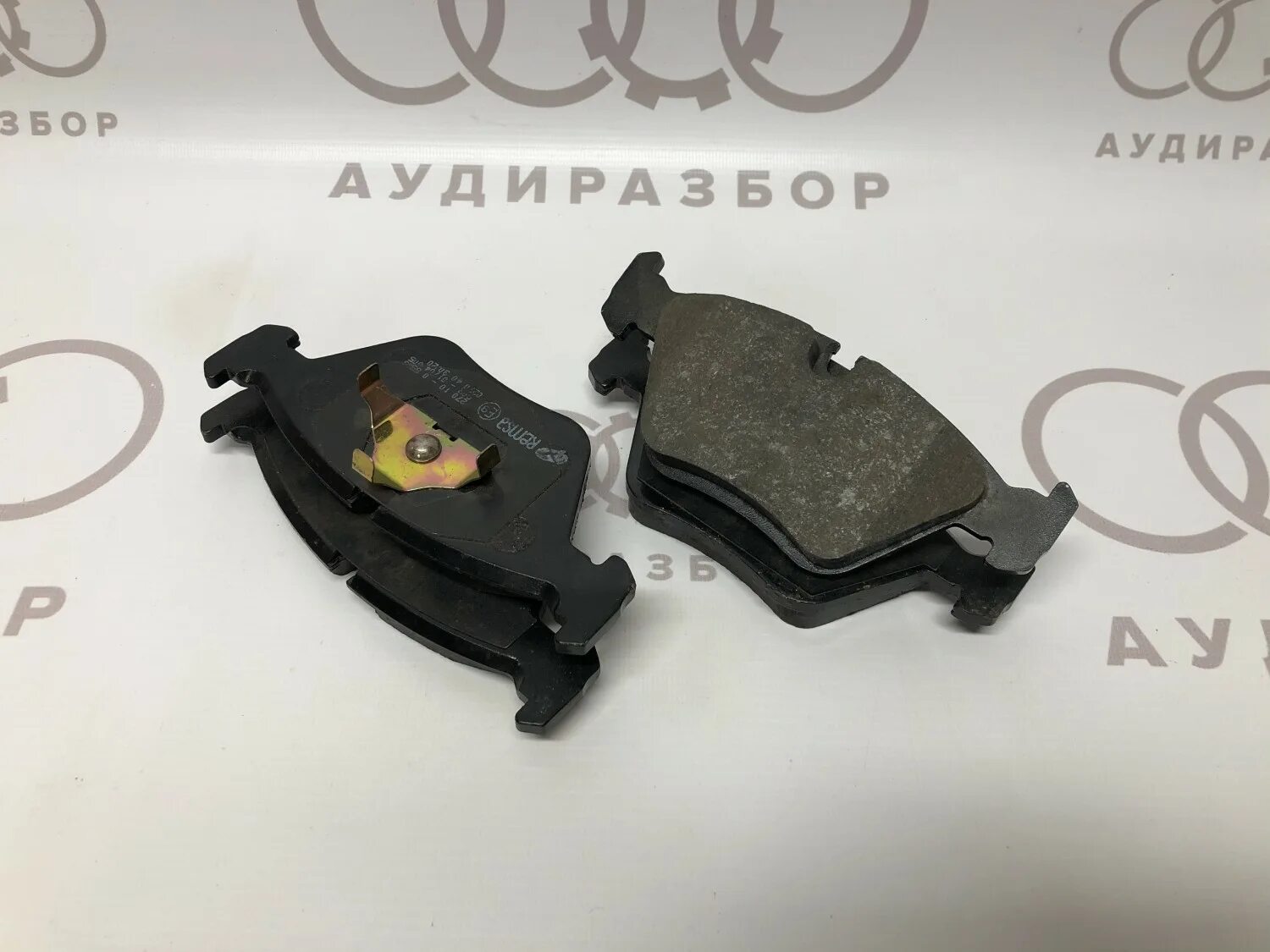 Колодки передние ауди 80. Передние тормозные колодки ауди 100. Передние тормозные колодки ауди 100. Передние тормозные колодки ауди 100. Передние тормозные колодки ауди 100.