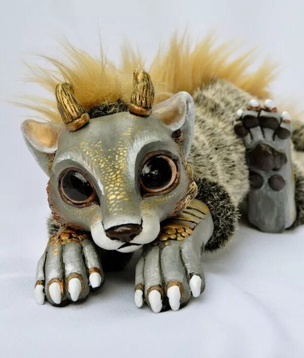 Смешанная техника игрушки мех глина. Lisatoms драконы. Lisatoms_Dolls. Сказочные игрушки lisatoms дракон. Пламфы драконы.