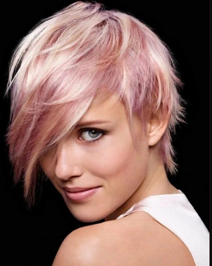 @madamoisellehenriette Short hair cuts, Edgy hair, Short hair styles pixie