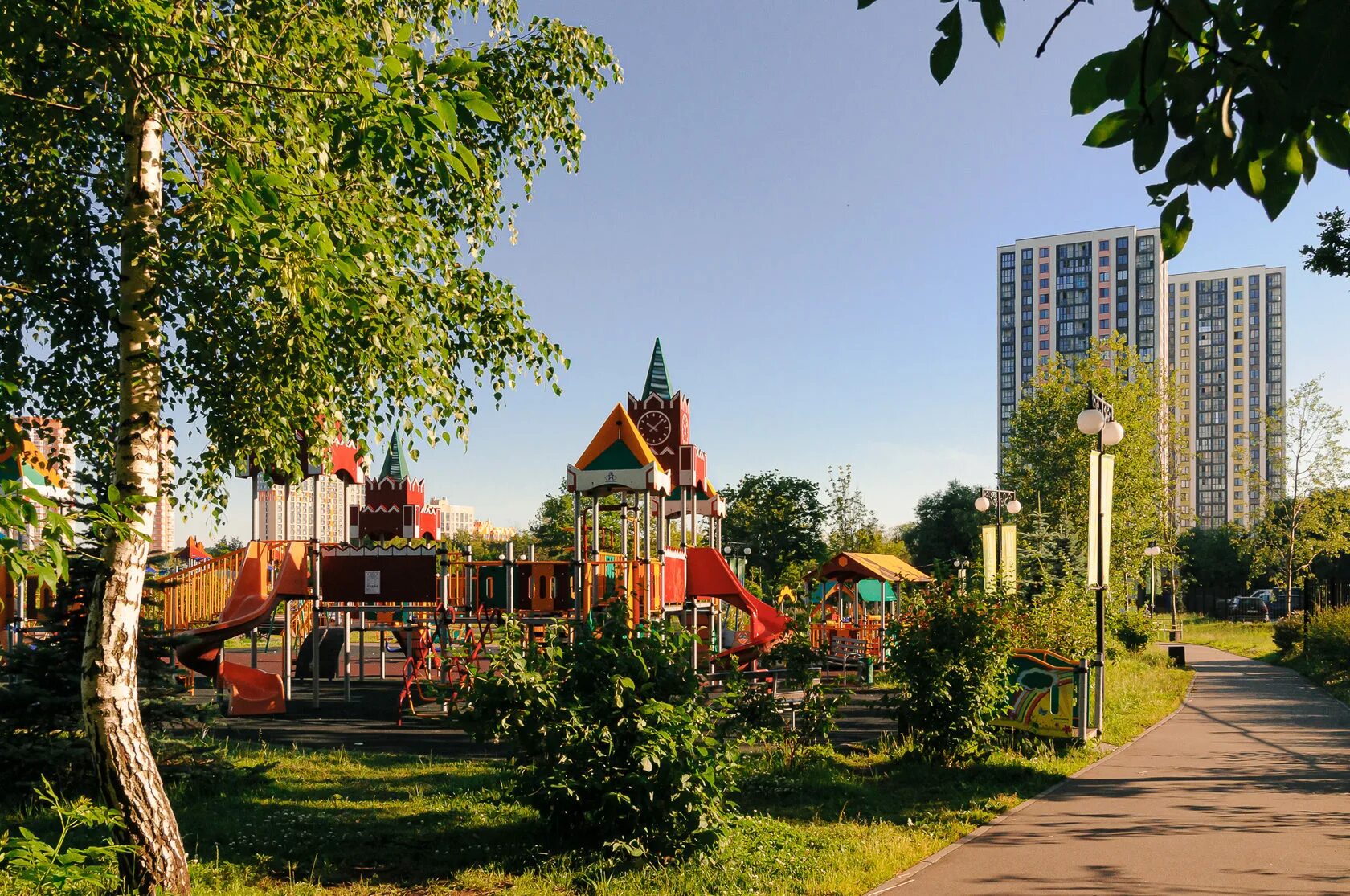 Парк в химках. Парк Льва Толстого в Химках. Парк Дубки Химки. Сквер Химки. Химкинский парк Москва.