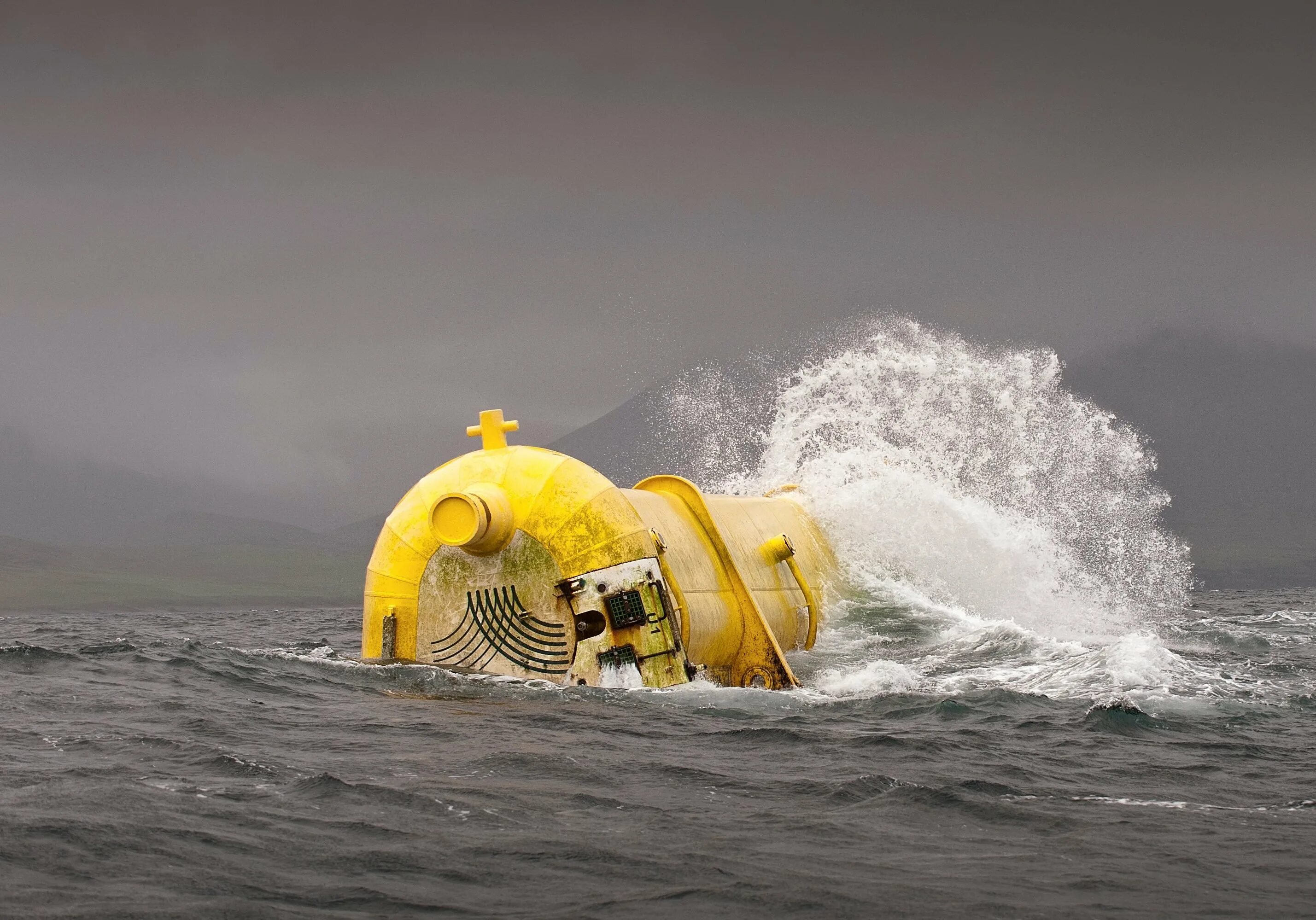 Морские волны энергия. Энергетика океана. Волновая электростанция oceanlinx. Волновая электростанция португалия. Энергия волн.