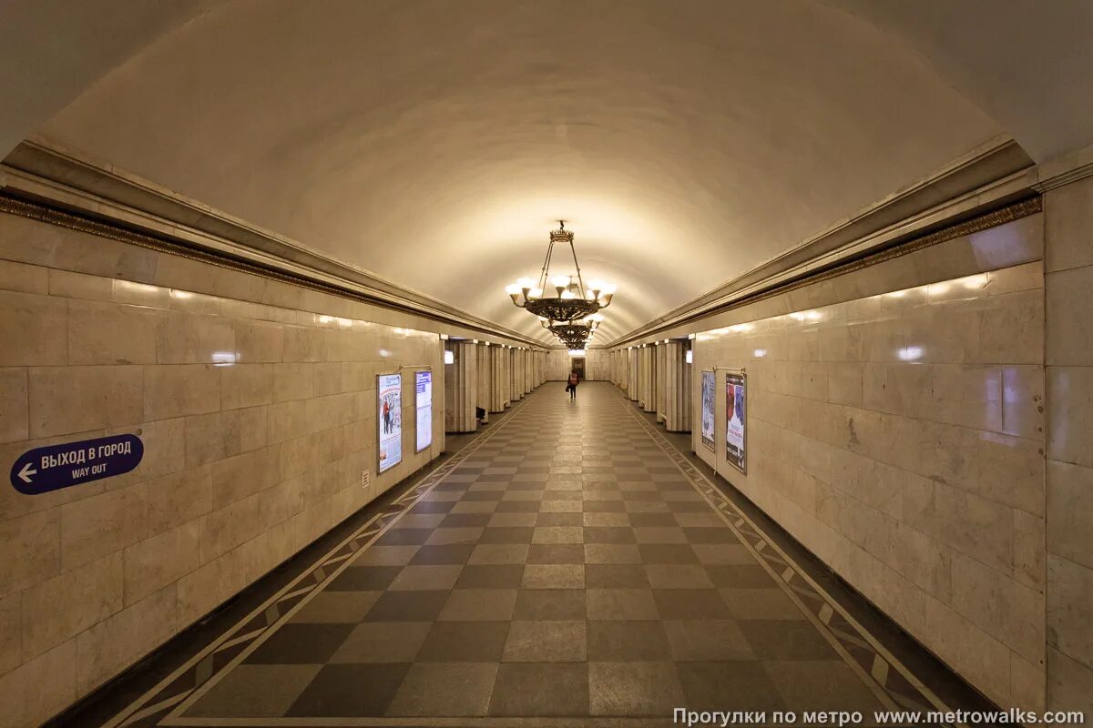 Метро владимирская достоевская. Станция владимирская санкт-петербург. станция метро владимирская спб. кировско-выборгская линия санкт-петербург. кировско выборгская линия станция владимирская.