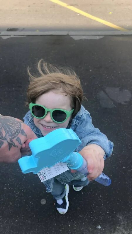 Дон симон вино вклробке. Дон симон бухает. Испанское вино красное сухое дон симон. Испанское вино красное сухое дон симон. Дон симон охота.