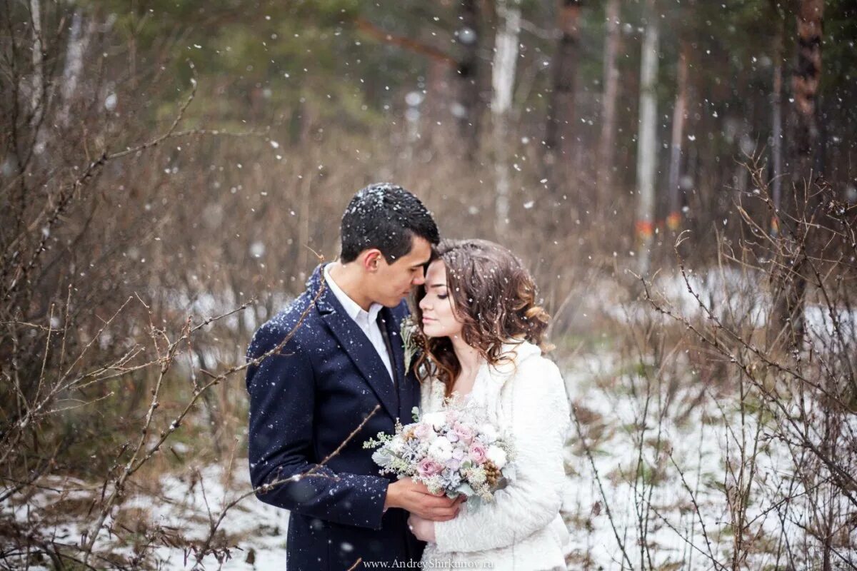фотосессии ноябрь. фотосессия в ноябре на природе. осенняя фотосессия девушки. ноябрьские свадебные фотосессии. женщина осенью.