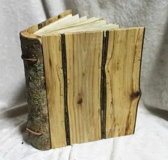 Книга сделана из дерева