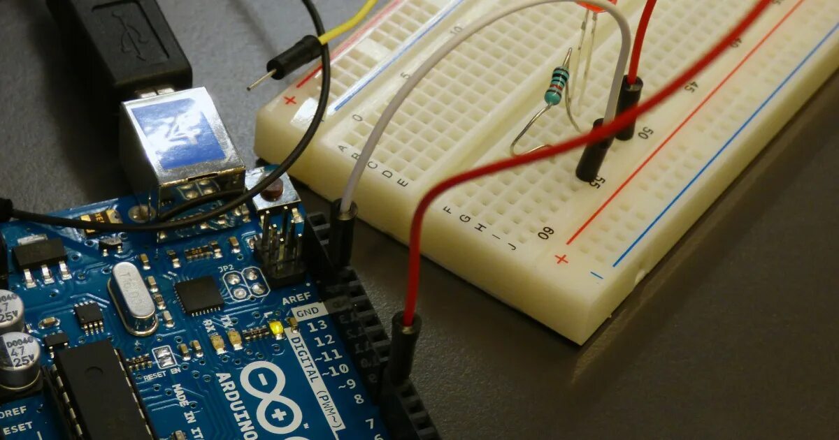 Вывести в порт ардуино. Digitalwrite ардуино. arduino компьютер. arduino diy. ардуино белая плата.