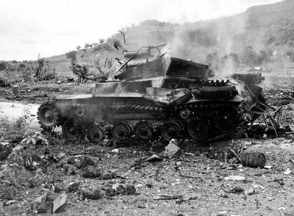 Парк подбитой техники. Японский танк 1944.