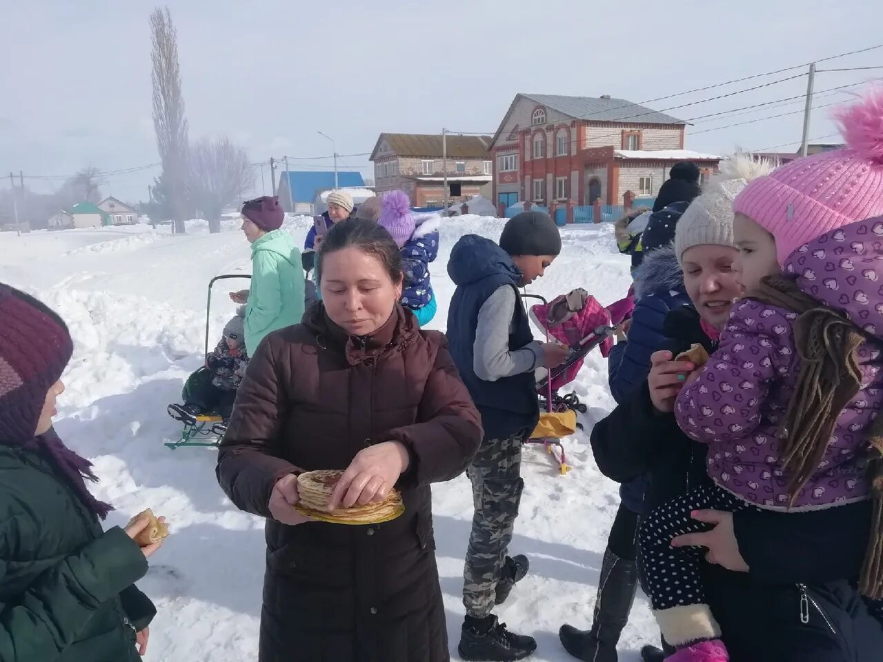 Бишкаин. Деревня Бишкаин. Проводы зимы в красных Четаях 2003. Школа село Бишкаин. Погода в бишкаине