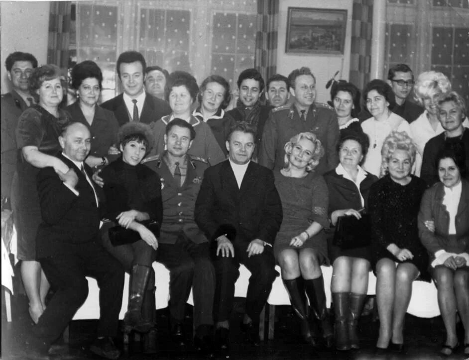 карл маркс штадт школа 103. вюнсдорф германия школа 1. гсвг школа 89. школа 1 гсвг вюнсдорф. потсдам гсвг школа №3.