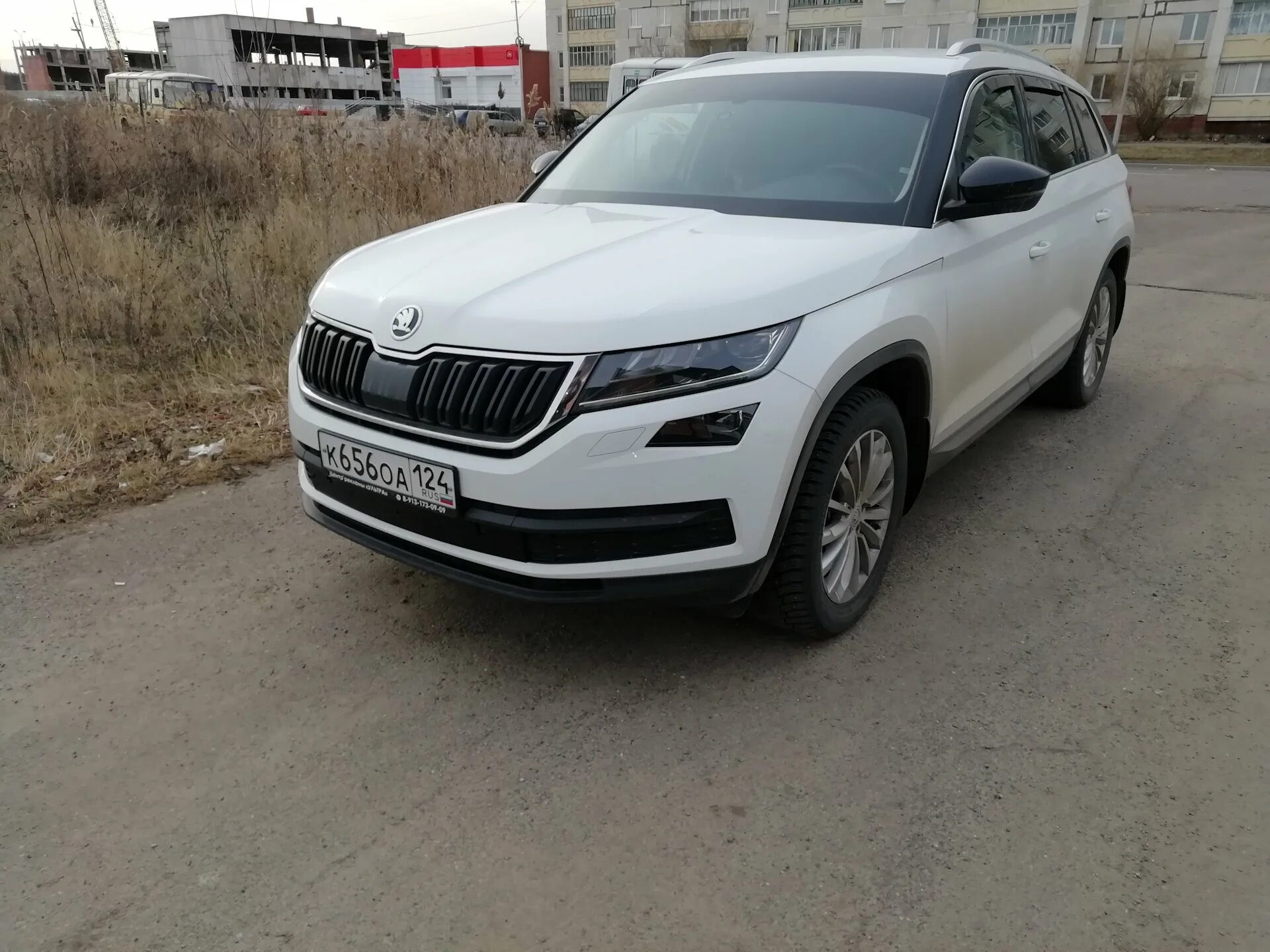 Skoda Kodiaq 2.0. Skoda Kodiaq 4x4 белая. Шкода Кодиак 2020 белая. Skoda Kodiaq Style. Купить кодиак с пробегом на авито