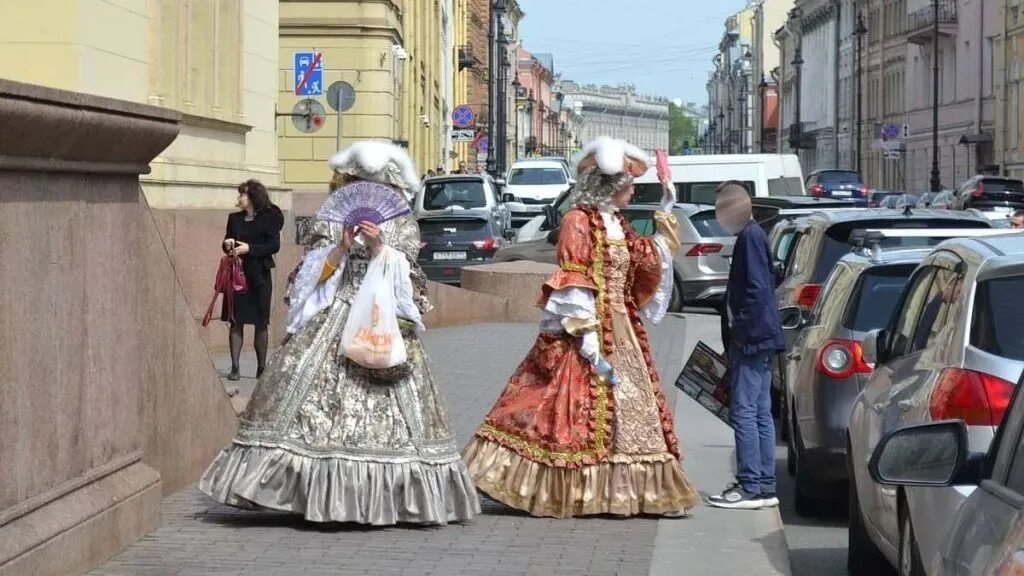 Обман в питере. Аниматоры на улицах в Петербурге. Аниматоры мошенники в Питере. НАЗОЙЛИВЫЕ аниматоры на улицах в Петербурге. Аниматоры обманщики Питер.