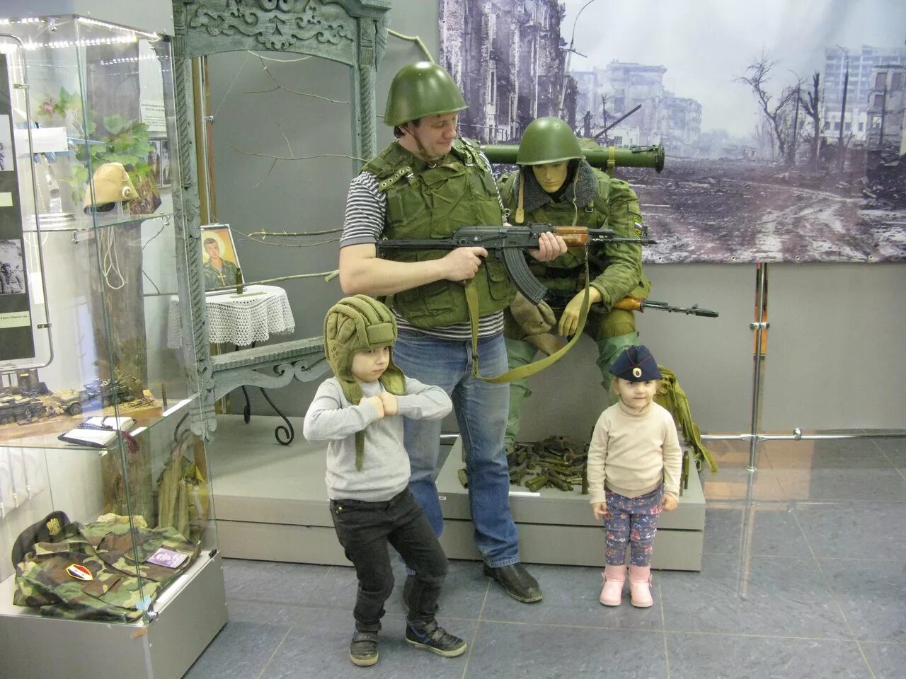 Весенние каникулы в музее. Музеи в Новосибирске для детей. Детский квест в музее. Каникулы в музее. Музеи в Новосибирске для 14 лет.
