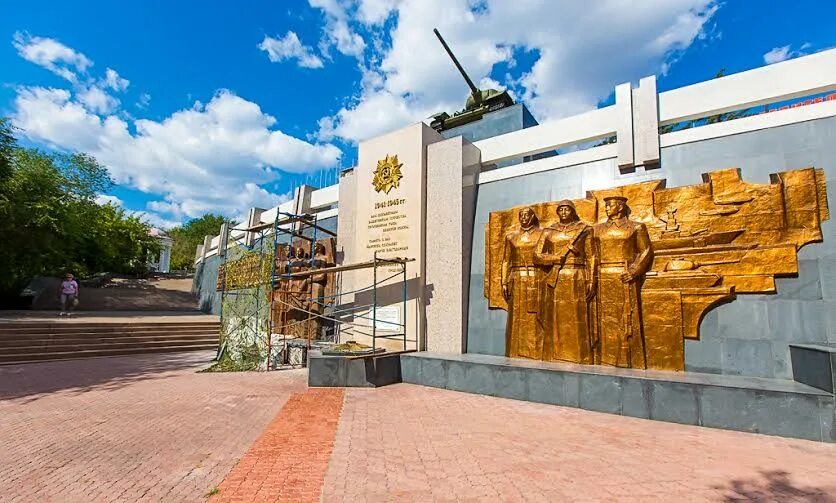Улан удэ танковая. Мериал победы в улан-удэ. мемориальный комплекс улан-удэ. парк победы улан-удэ. памятники и мемориалы победы улан удэ.