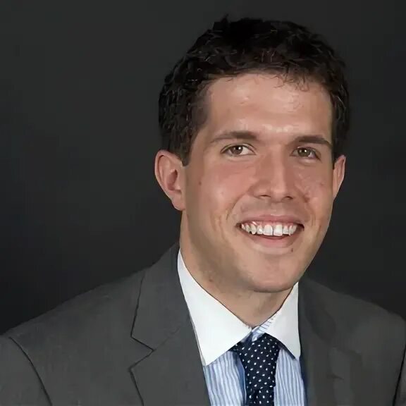 Alex burns actor. Alex burns. Алекс. Александр бёрнс. Ник барнс.