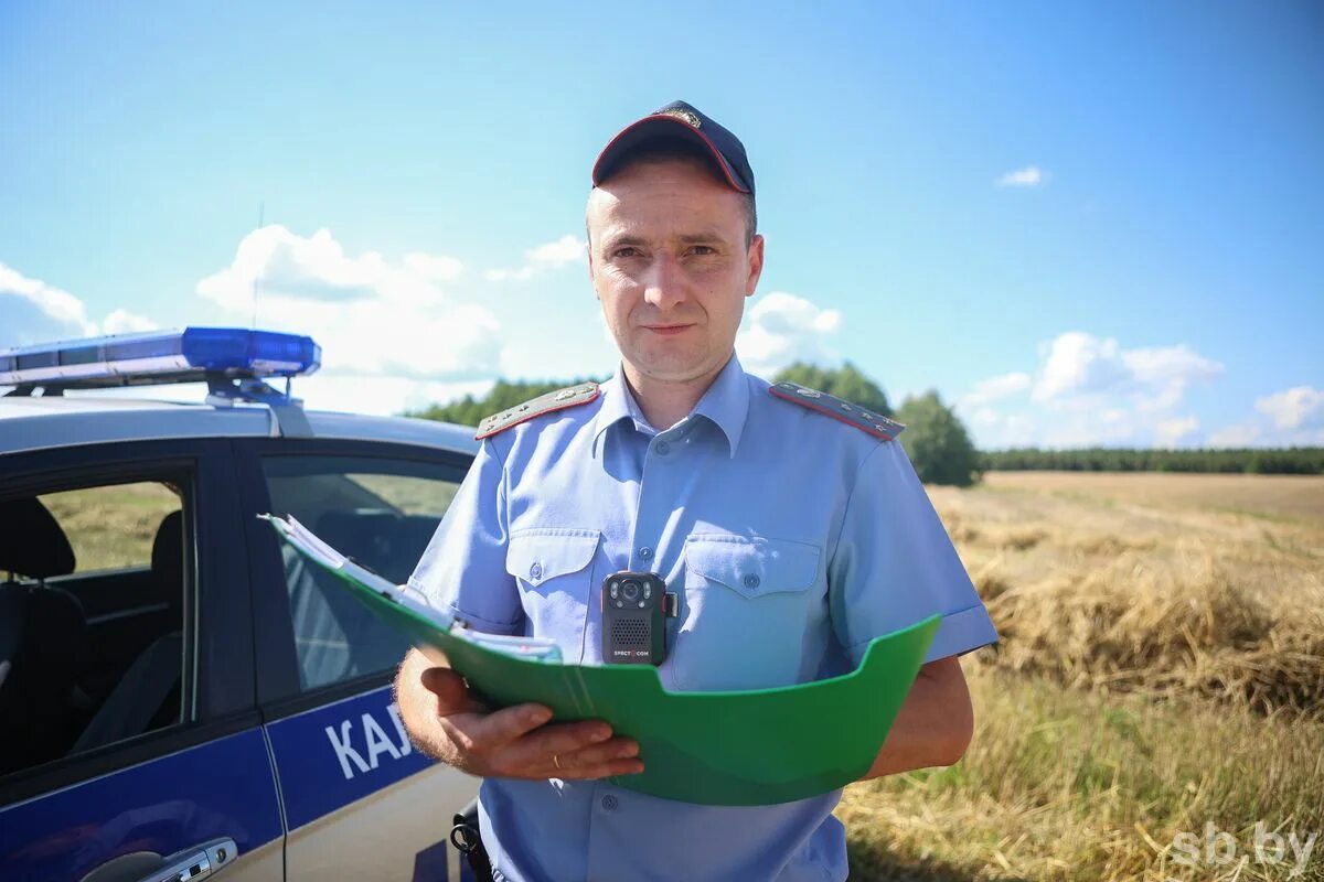 Визит инспектора трейлер. Пришел инспектор фильм. Инспек. Инспек. Инспектор гибдд.