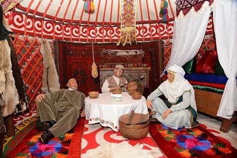 Аяғы бар қатты қынап