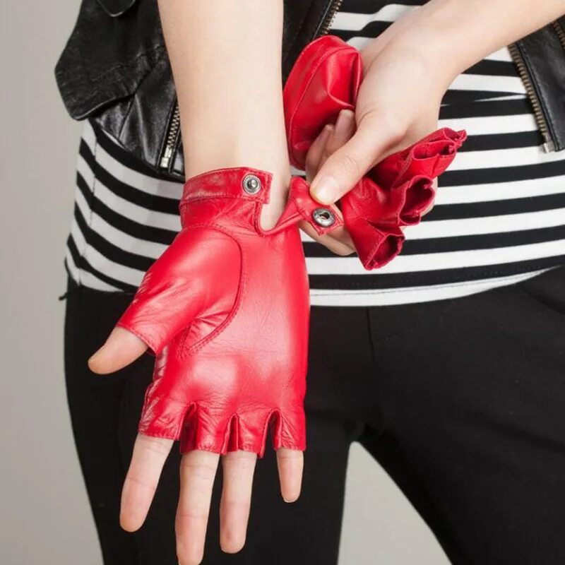 Перчатки Fashion Gloves женские. Перчатки без пальцев женские. Кожаные перчатки без пальцев женские. Красные перчатки женские.