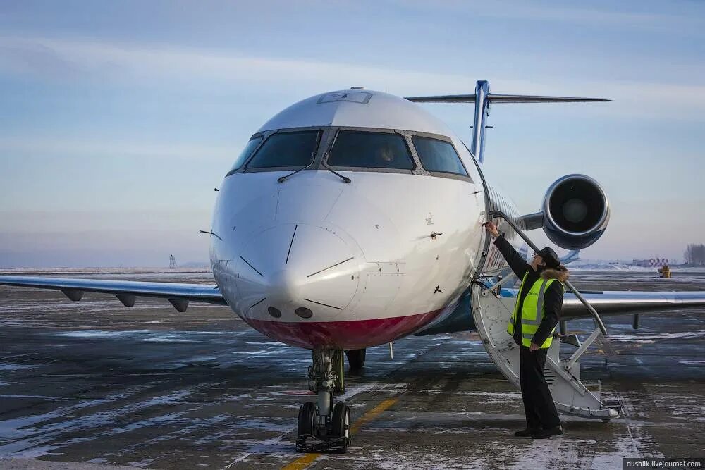 Ювт бугульма. Джет 200 ювт аэро. bombardier crj200 ювт. crj-200 ювт аэро. ювт аэроbombardier crj200.
