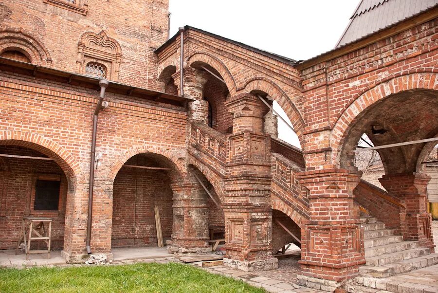 подворье геншин. подворье геншин. ждановская подворья конюшня. ресторан подворье павловск. музей ростовское подворье.