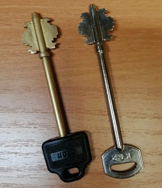 Дубликат ключей. Изготовит ключи от квартиры. Дубликат ключа для двери. Дубликат ключей для квартиры.