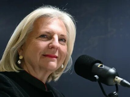 Karin kneissl