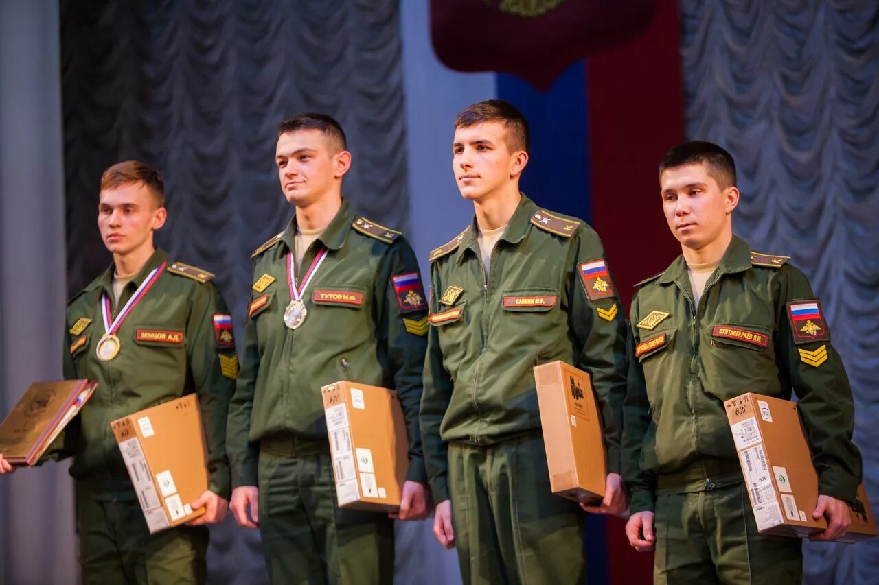 Смоленск впо. Военная академия василевского смоленск. военная академия войсковой противовоздушной обороны вс рф. смоленск военная академия войсковой противовоздушной обороны. смоленская академия пво курсанты.