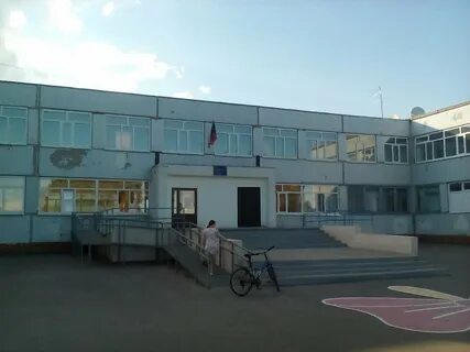 Хрусталева 71
