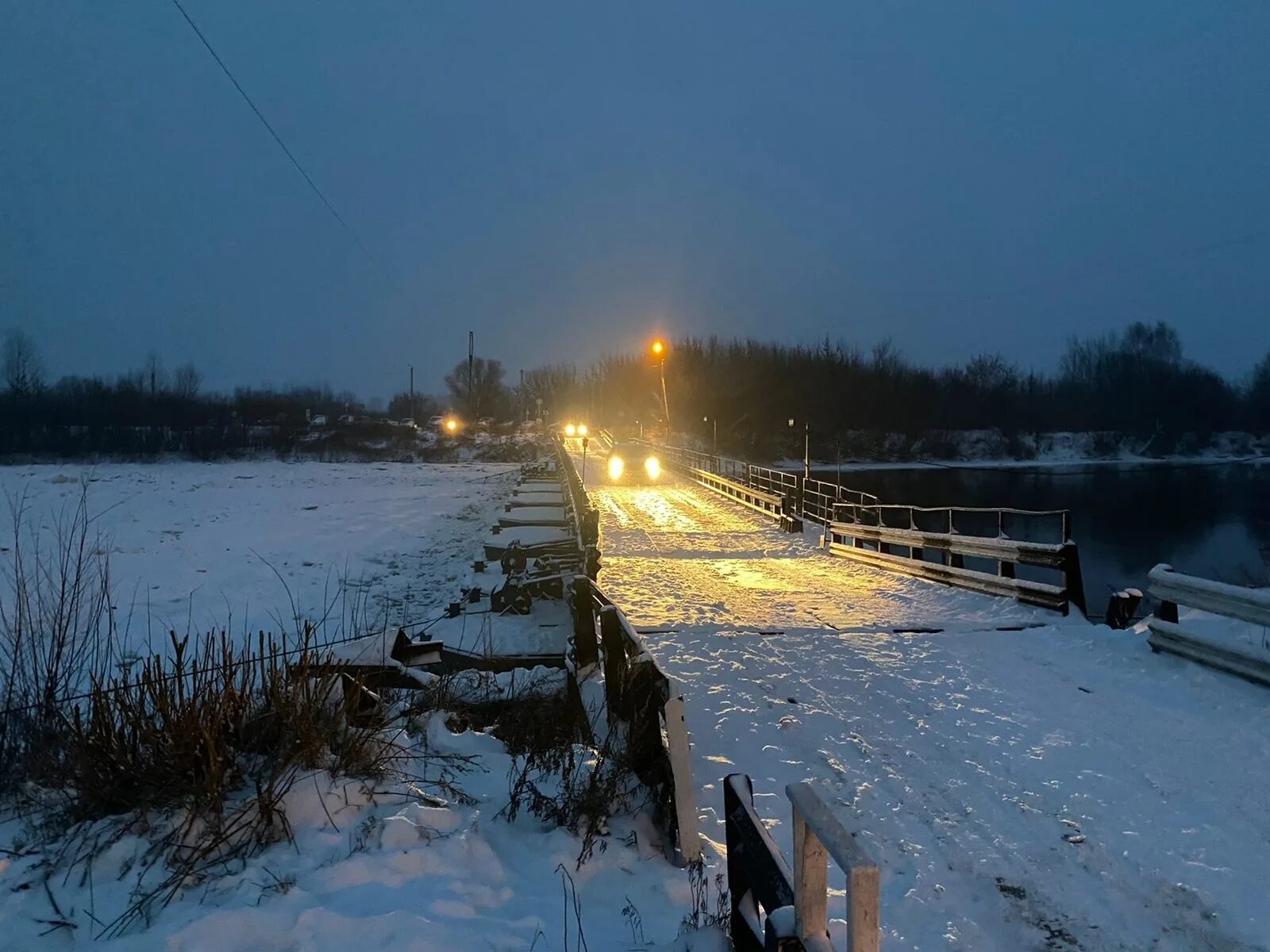 Подъем воды в клязьме. Вязники Клязьма Понтонный мост. Понтонный мост Вязники. Наплавной мост Вязники. Мост через Клязьму в Вязниках.