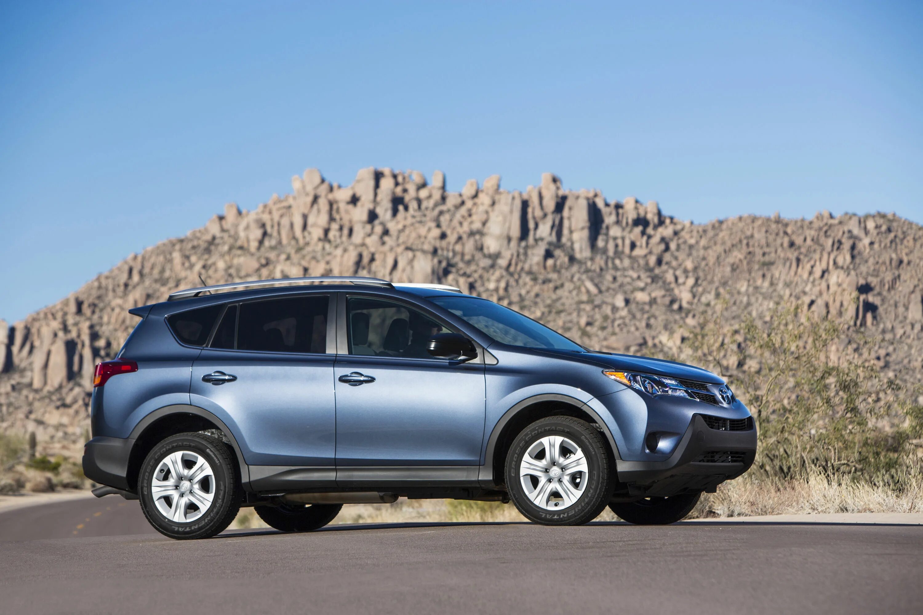 Toyota rav4 2013. Toyota rav4 2013-2015. Тойота рав 4 2013. Тойота рав 4 4.