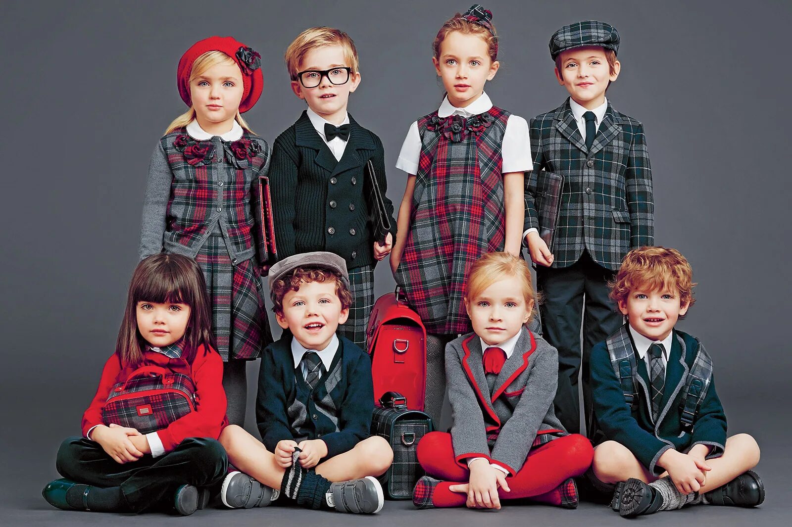 Dolce gabbana kids 2018. Современная одежда для подростков. Майорал коллекция весна лето 2021. Одежда для подростков. Одежда современных детей.