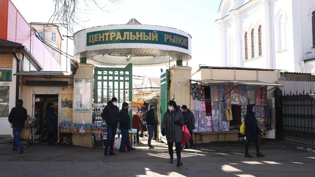 Центральный рынок города ростова. Центральный рынок ростова-на-дону. центральный рынок ростов на дону. улицы центрального рынка ростова на дону.