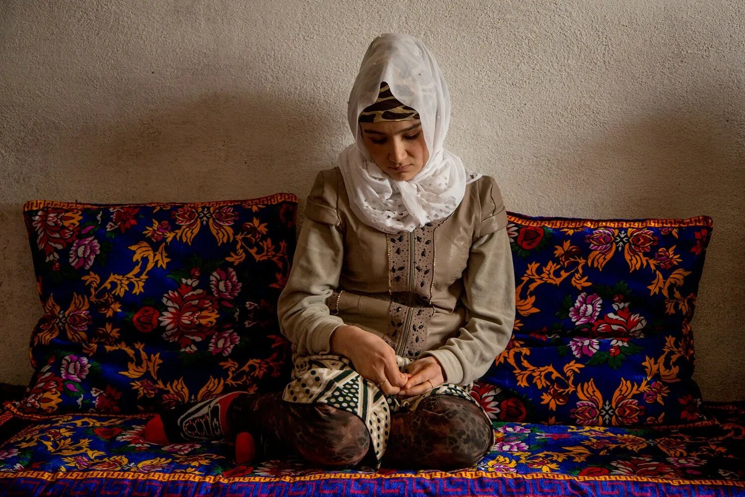 Женщины в кишлаках Таджикистана. Таджикская мама в кишлаке. Таджикские женщины в кишлаке.