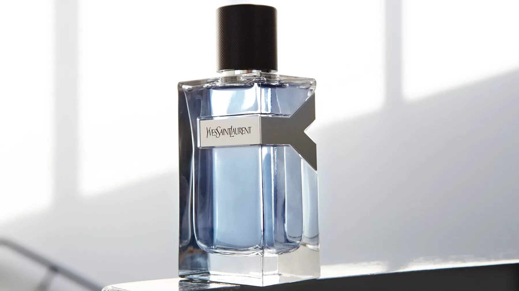 Pour homme yves. Ив сен Лоран туалетная вода мужская 100. Туалетная вода y Yves Saint Laurent. Ив сен Лоран аромат y. Ив сен Лоран y мужской Парфюм.