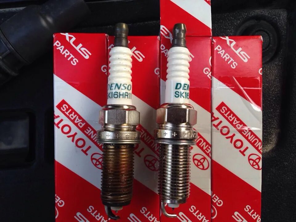 Свечи тойота 90919-01253. Sk16r11 denso. Свеча зажигания для toyota camry v40. 4. Оригинальные свечи зажигания тойота.