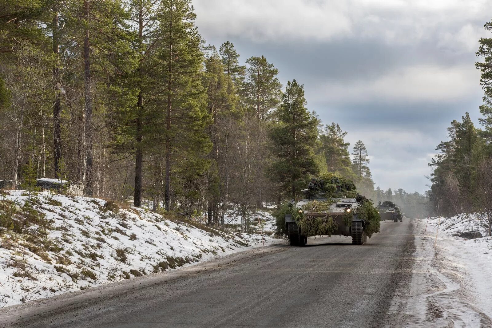 Военная дорога название. Военные дороги. По военной дороге. Военная дорога современная. Дорога в армию.