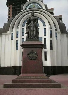 Памятник елизавете