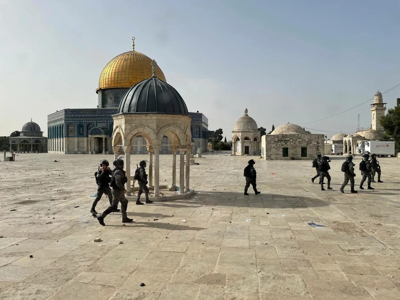 13 мусульманская. Мечеть Аль Масджид Аль Акса. Палестина мечеть Аль Акса. Мечеть Аль-Акса в Иерусалиме 2021 год. Штурм мечети Аль Акса.