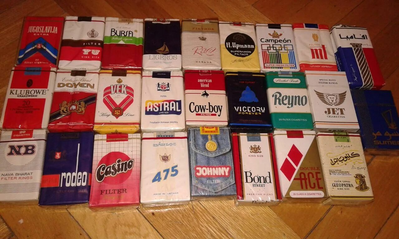 Купить старые сигареты. Марки советских сигарет. Старые сигареты. Старые болгарские сигареты. Импортные сигареты.