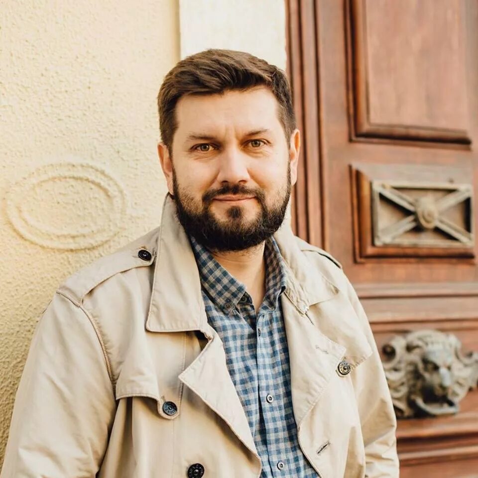 Адвокат денис саратов. Денис шашкин. Денис дискомафия. Корпоративный адвокат. Шашкин.