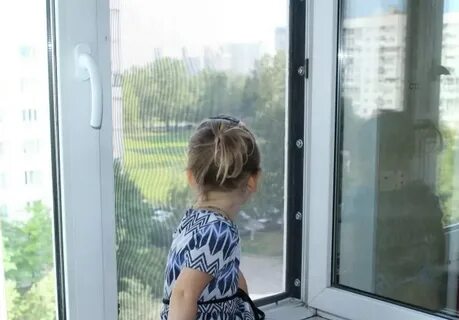 Дети выпавшие из окна живые