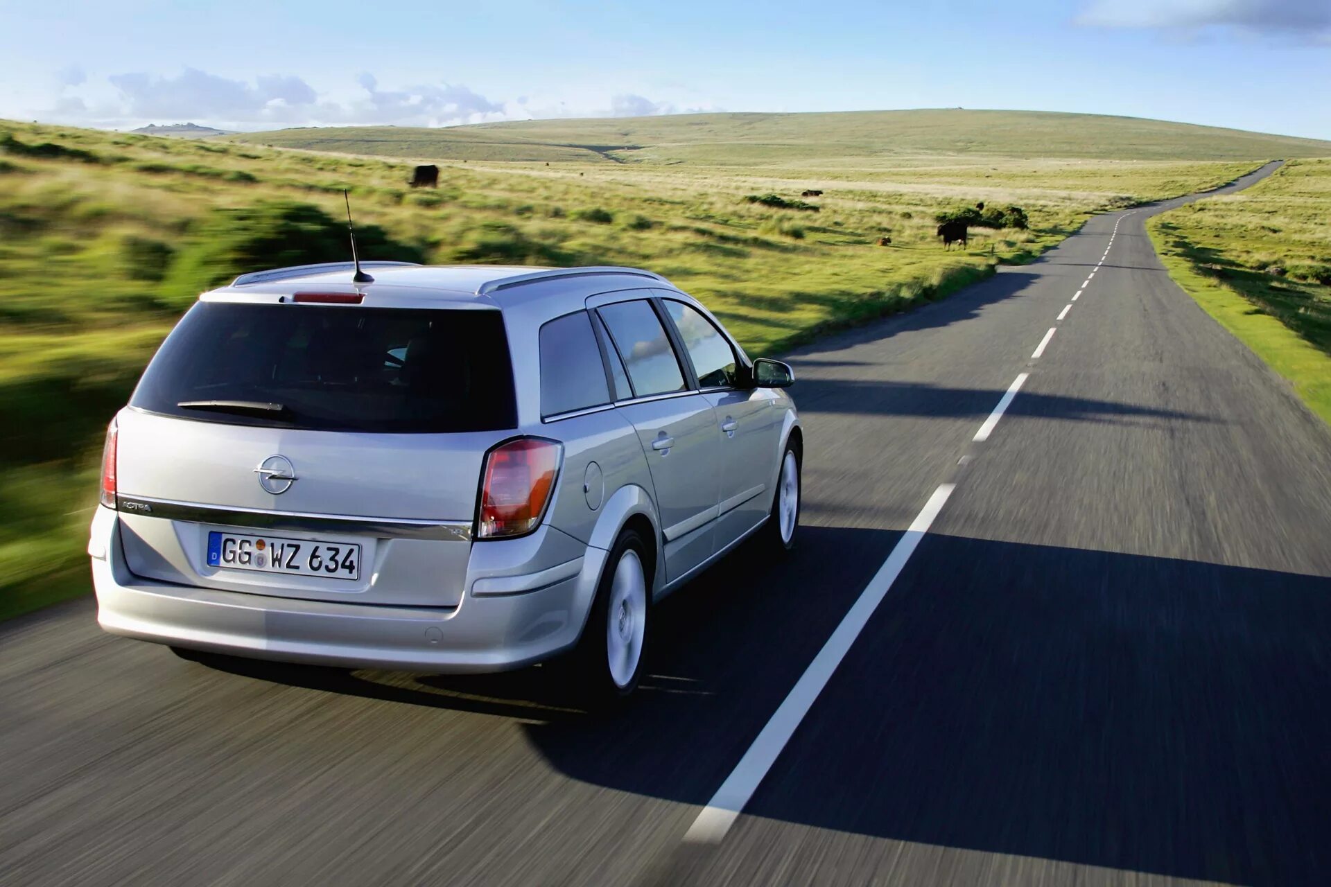 Astra wagon. Opel astra caravan 2007. opel astra h универсал. opel astra caravan 2004.