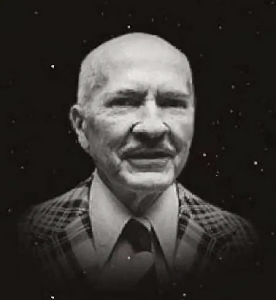 Хайнлайн. Хайнлайн. Хайнлайн. Хайнлайн. Азимов кларк и хайнлайн.