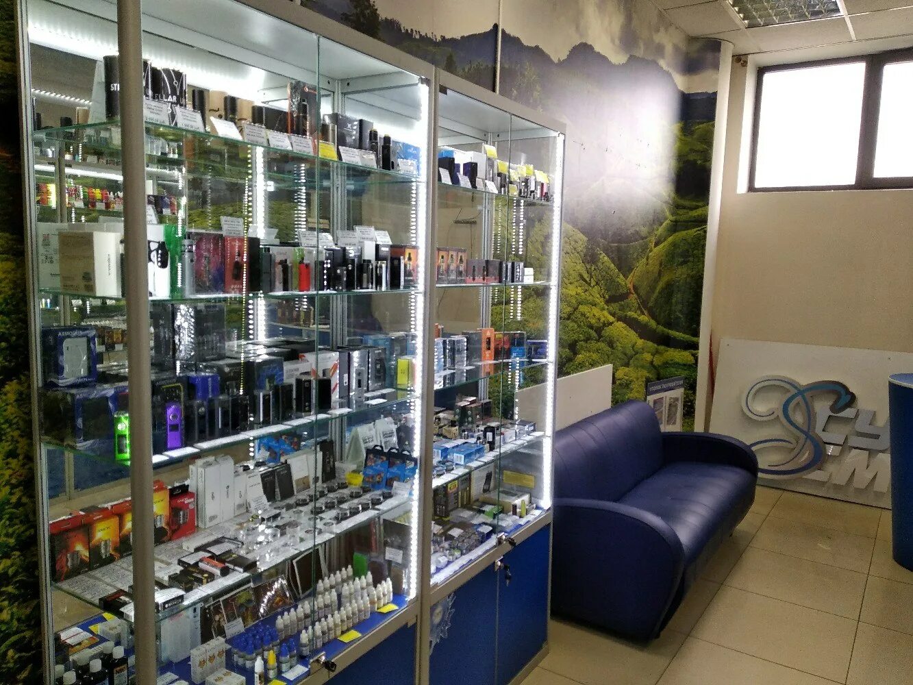 джем вейп бар. вейп шопы горки. дизайн кальянного магазина. вейпы железо. вейп шоп.