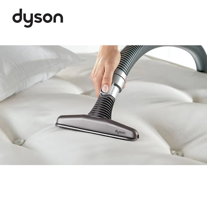 Чистка матраса. Насадка для пылесоса дайсон для мягкой мебели. dyson насадка для чистки матрасов. щетка дайсон для пылесоса для дивана. дайсон насадка для пылесоса для матраса.