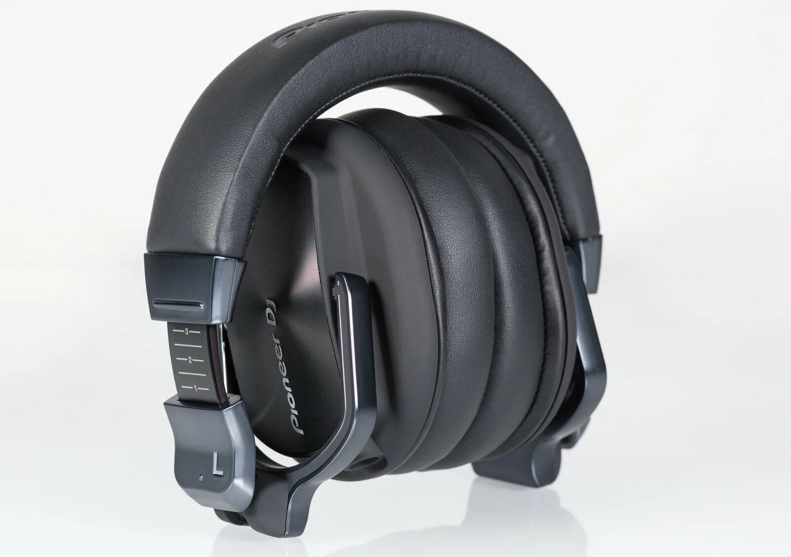 Pioneer hrm 6. Наушники pioneer hrm-6, black. pioneer hrm-5. pioneer dj hrm-7. мониторные наушники pioneer.